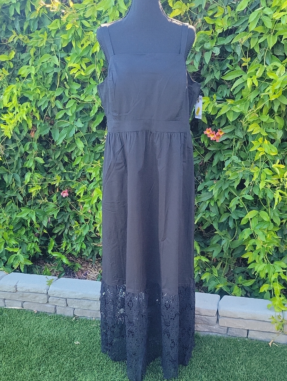 Kensie Black Maxi Dress with Lace Hem And Pockets NWT SZ 16